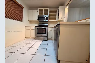 17000 NW 67th Ave #115, Hialeah, FL 33015 - Photo 5