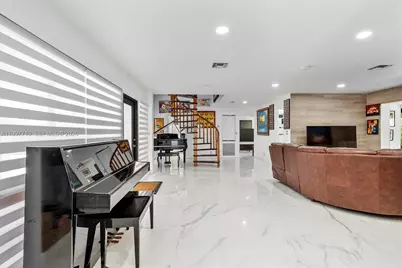 3375 NE 20th Ave, Oakland Park, FL 33306 - Photo 3