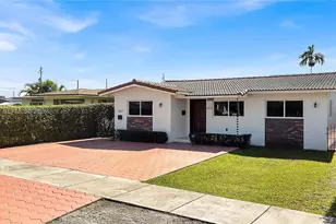 3827 SW 88th Ct, Miami, FL 33165 - Photo 3