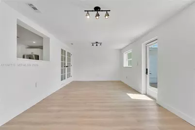 3827 SW 88th Ct, Miami, FL 33165 - Photo 15