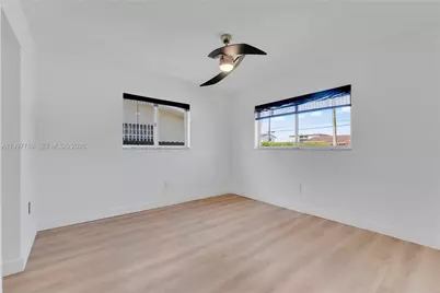 3827 SW 88th Ct, Miami, FL 33165 - Photo 9