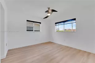 3827 SW 88th Ct, Miami, FL 33165 - Photo 9