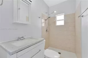 3827 SW 88th Ct, Miami, FL 33165 - Photo 25