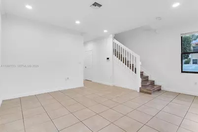 3202 SE 6th St, Homestead, FL 33033 - Photo 11