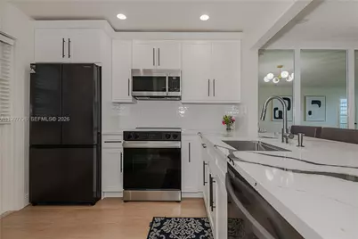 2500 SW 81st Ave #304, Davie, FL 33324 - Photo 9