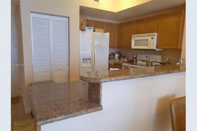 357 Almeria Ave #705, Coral Gables, FL 33134 - Photo 7