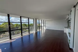 1000 Parkview Dr, Hallandale Beach, FL 33009 - Photo 3