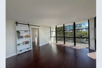 1000 Parkview Dr #531, Hallandale Beach, FL 33009 - Photo 3