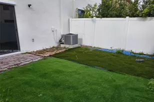 3572 W 88th Terrace, Hialeah, FL 33018 - Photo 5