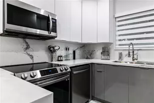 2376 NW 2nd St, Miami, FL 33125 - Photo 25