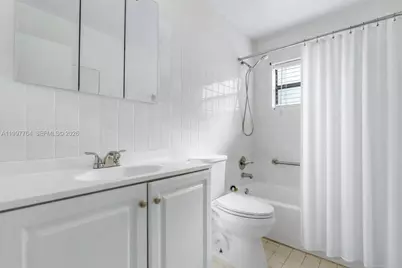 1820 NW 35th Ter, Lauderhill, FL 33311 - Photo 17