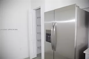 5001 Peacock Way, Dania Beach, FL 33312 - Photo 17