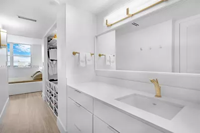 5701 Collins Ave #1707, Miami Beach, FL 33140 - Photo 15