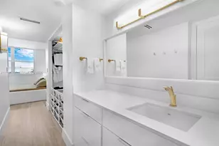 5701 Collins Ave, Miami Beach, FL 33140 - Photo 15