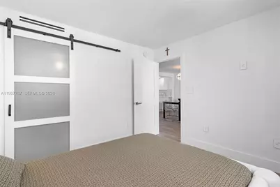 5701 Collins Ave #1707, Miami Beach, FL 33140 - Photo 19