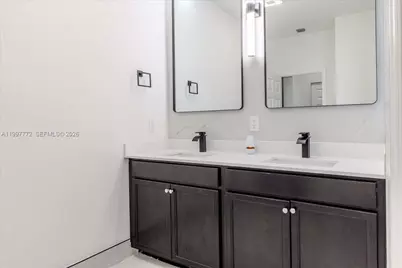 3335 W 94th Ter, Hialeah, FL 33018 - Photo 33