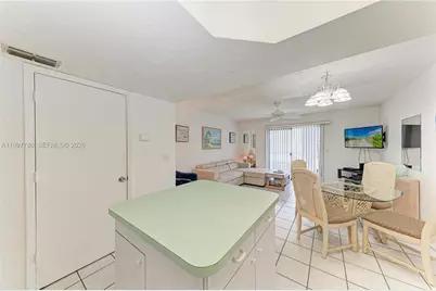 3400 6th Ave #6, Holmes Beach, FL 34217 - Photo 27