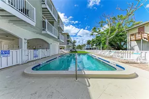 3400 6th Ave, Holmes Beach, FL 34217 - Photo 9