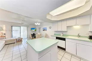 3400 6th Ave, Holmes Beach, FL 34217 - Photo 5