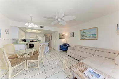 3400 6th Ave #6, Holmes Beach, FL 34217 - Photo 21