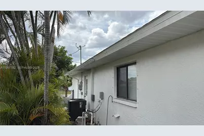 251 SW 22 Place, Cape Coral, FL 33991 - Photo 5