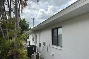 251 SW 22nd Pl, Cape Coral, FL 33991 - Photo 5