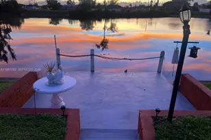 251 SW 22nd Pl, Cape Coral, FL 33991 - Photo 5