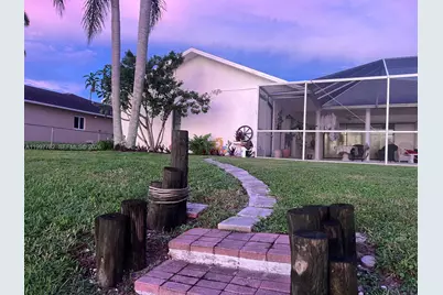 251 SW 22 Place, Cape Coral, FL 33991 - Photo 9