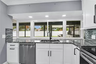 702 NW Orchid St, Port Saint Lucie, FL 34983 - Photo 25