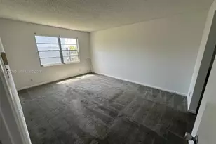 800 SW 125th Way, Pembroke Pines, FL 33027 - Photo 11