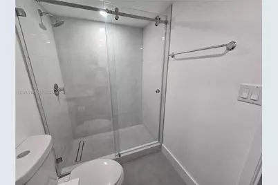 4550 NW 9th St #304E, Miami, FL 33126 - Photo 11