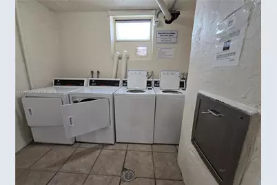 4550 NW 9th St #304E, Miami, FL 33126 - Photo 15