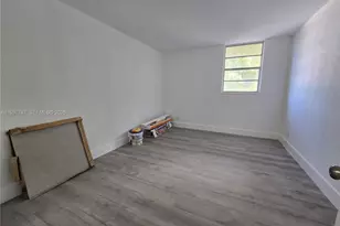 4550 NW 9th St, Miami, FL 33126 - Photo 7