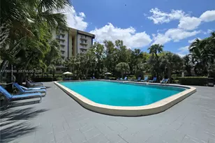 4550 NW 9th St, Miami, FL 33126 - Photo 17