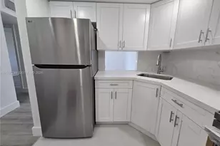 4550 NW 9th St, Miami, FL 33126 - Photo 5