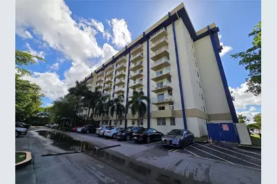 4550 NW 9th St #311E, Miami, FL 33126 - Photo 17