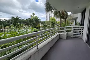 3300 NE 192nd St, Aventura, FL 33180 - Photo 13