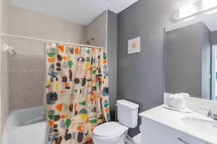 133 NE 2nd Ave, Miami, FL 33132 - Photo 9