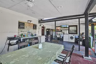 2158 NW 100th St, Miami, FL 33147 - Photo 39