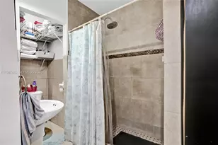 2158 NW 100th St, Miami, FL 33147 - Photo 33