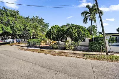 2158 NW 100th St, Miami, FL 33147 - Photo 49