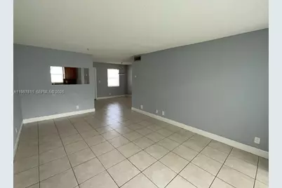 4251 NW 5th St #108, Plantation, FL 33317 - Photo 3