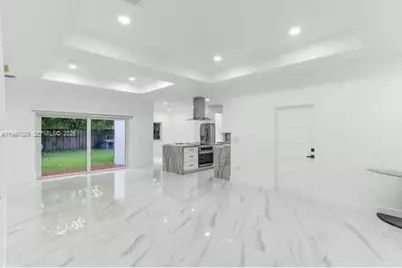 4127 NE 30th St, Homestead, FL 33033 - Photo 7