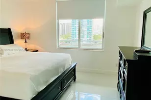 325 S Biscayne Blvd, Miami, FL 33131 - Photo 11
