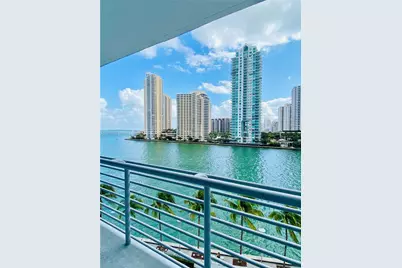 325 S Biscayne Blvd #717, Miami, FL 33131 - Photo 3