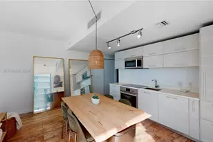 650 NE 32nd St, Miami, FL 33137 - Photo 3