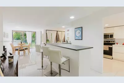 101 SW 96th Ter #101, Plantation, FL 33324 - Photo 7