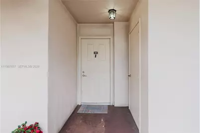 101 SW 96th Ter #101, Plantation, FL 33324 - Photo 3