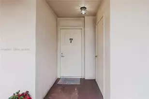 101 SW 96th Terrace, Plantation, FL 33324 - Photo 3