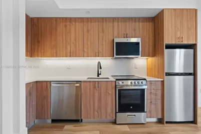 650 SW 1st St #304, Miami, FL 33130 - Photo 1